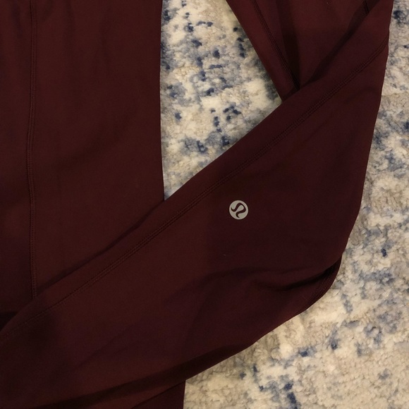Lululemon Leggings - size 2 - Picture 5 of 6